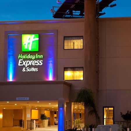 Holiday Inn Express Hotel & Suites Woodland Hills By Ihg Los Angeles Eksteriør billede