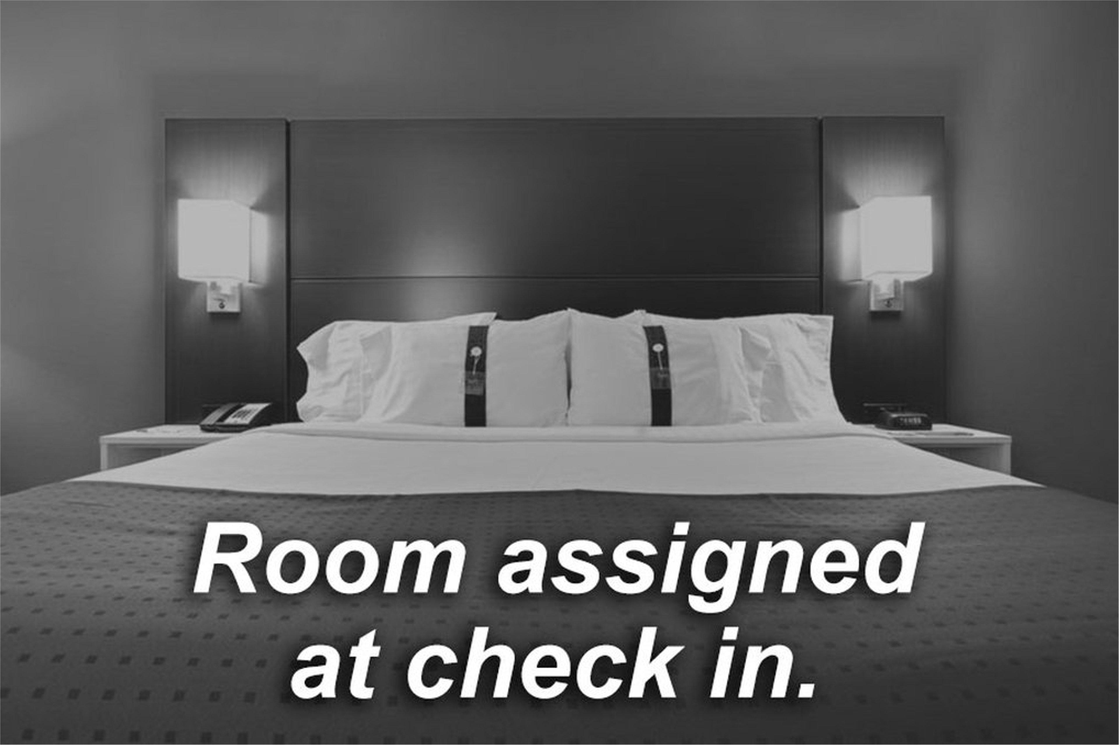 Holiday Inn Express Hotel & Suites Woodland Hills By Ihg Los Angeles Eksteriør billede