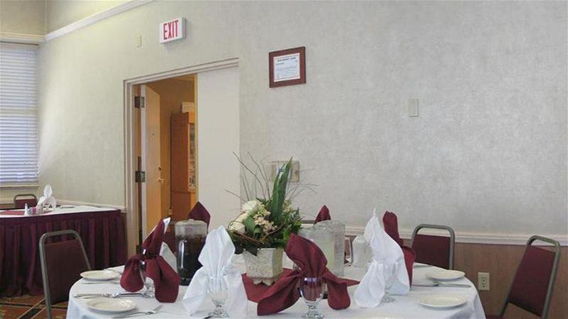 Holiday Inn Express Hotel & Suites Woodland Hills By Ihg Los Angeles Eksteriør billede